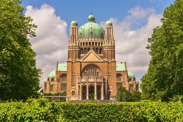 Découvrez Bruxelles avec des visites en bus hop-on hop-off officielles – Itinéraires flexibles, monuments emblématiques et vues panoramiques en 2026