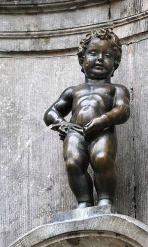 Descendez aux attractions de Bruxelles avec un tour en bus Hop-On Hop-Off – Découvrez Bruxelles à votre rythme en 2025 Descendez aux attractions, musées et monuments de Bruxelles avec un tour en bus à arrêts multiples – Arrêts pratiques et visite panoramique en 2025